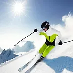 L'aiguille Percee 호텔 티뉴