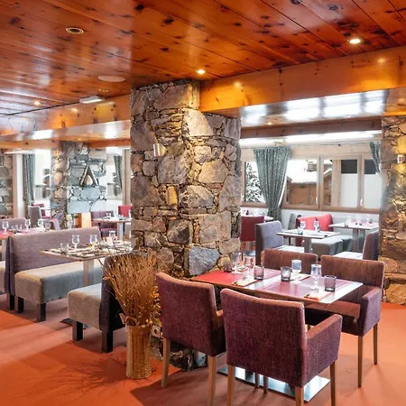 L'aiguille Percee Ξενοδοχείο Tignes