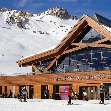 L'aiguille Percee 3*