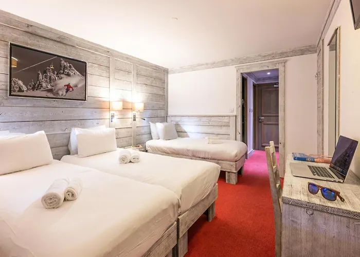 Hotell Hotel L'Aiguille Percee 3*