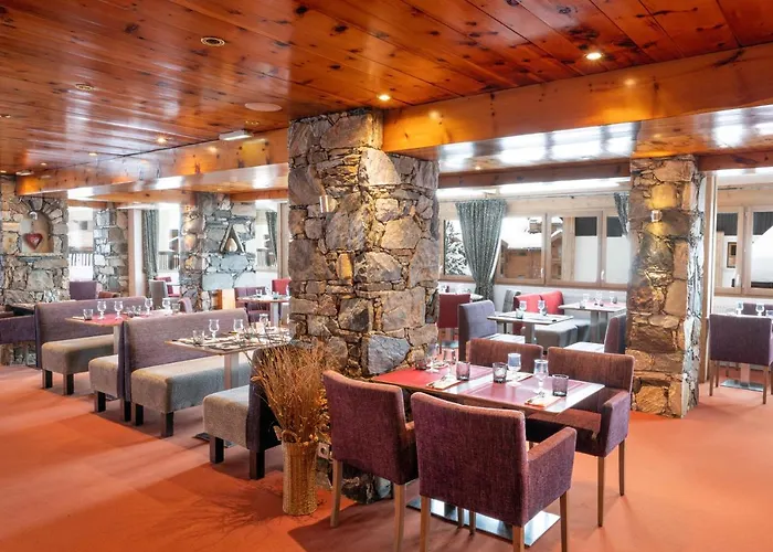 Hotel L'Aiguille Percee Hotell Tignes