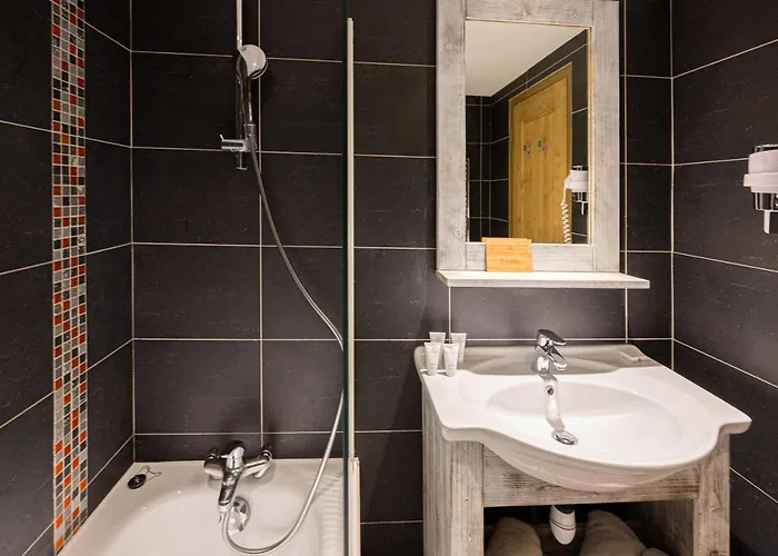 Hotel L'Aiguille Percee Hotell