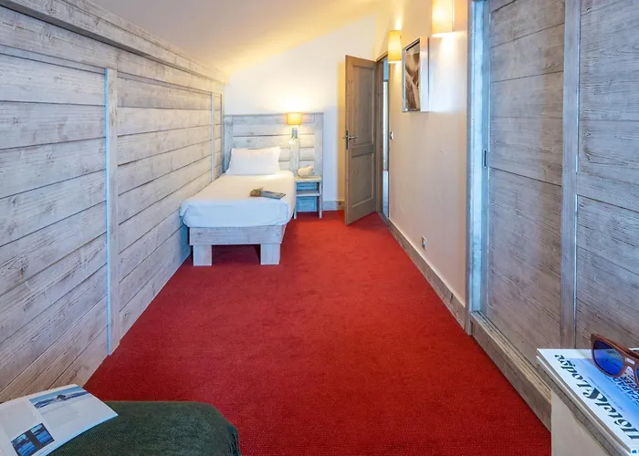 Hotel L'Aiguille Percee Hotell Tignes