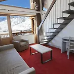L'aiguille Percee Отель Тинь
